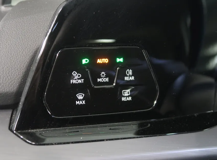 Volkswagen Golf STYLE 2.0TDI 110KW DSG