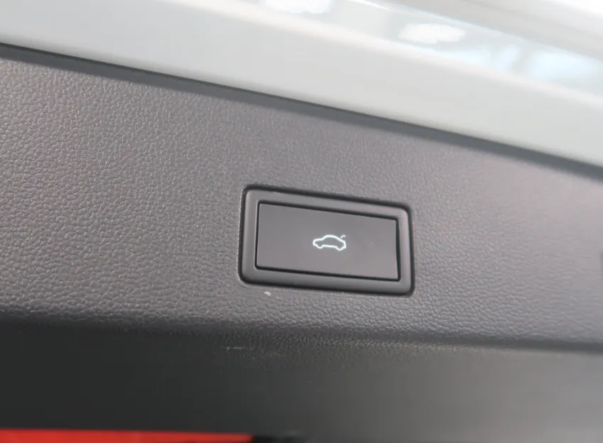 Volkswagen Golf STYLE 2.0TDI 110KW DSG