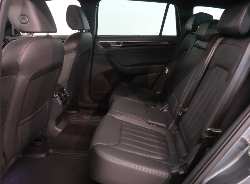 Škoda Kodiaq LAURIN&KLEMENT 2.0TDI 147KW 4x4 DSG WEBASTO TAŽNÉ