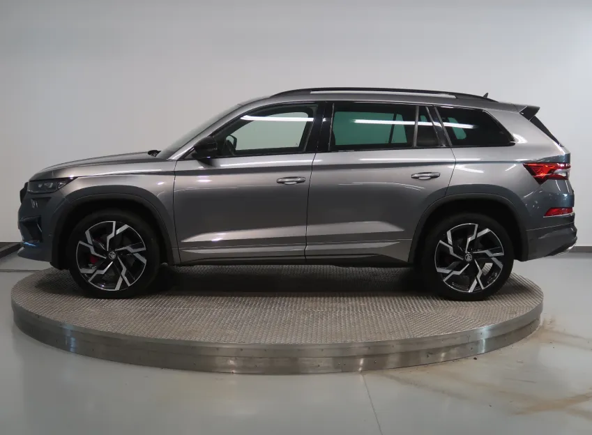 Škoda Kodiaq RS 2.0TSI 180KW 4x4 DSG WEBASTO 7MÍST TAŽNÉ