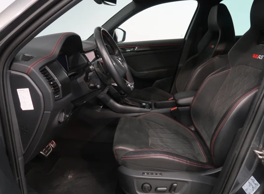 Škoda Kodiaq RS 2.0TSI 180KW 4x4 DSG WEBASTO 7MÍST TAŽNÉ