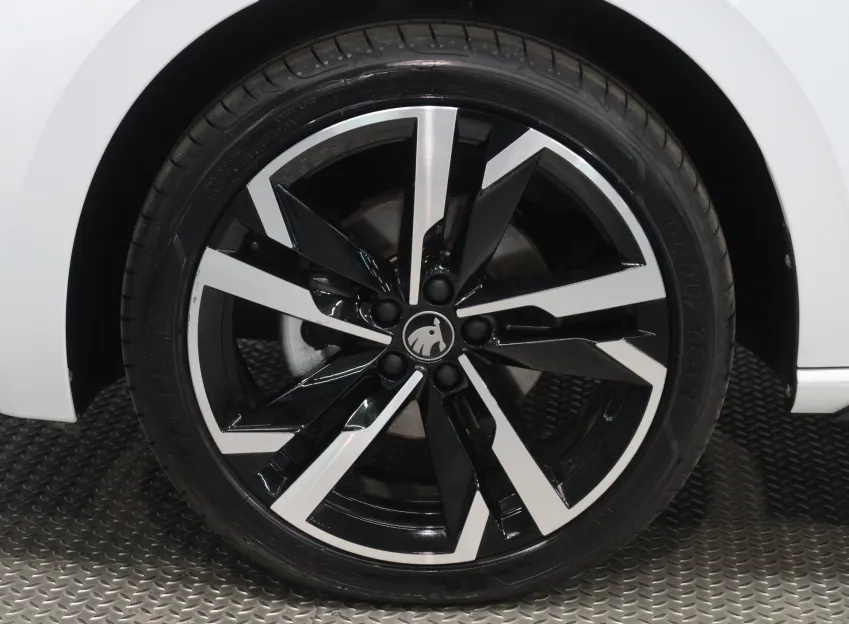 Škoda Scala MONTE CARLO 1.0TSI 85KW DSG PANORAMA