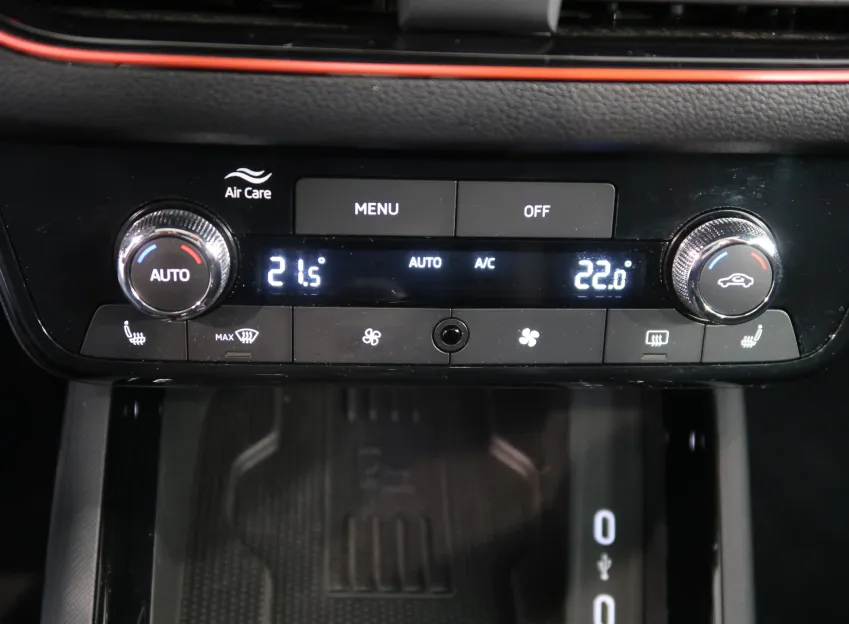 Škoda Scala MONTE CARLO 1.5TSI 110KW DSG PANORAMA