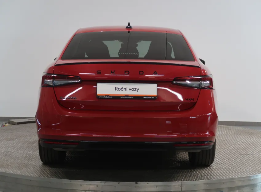 Škoda Superb SPORTLINE 2.0TSI 195KW 4x4 DSG TAŽNÉ