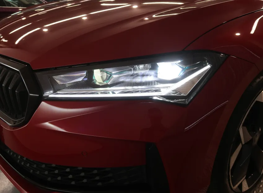 Škoda Superb SPORTLINE 2.0TSI 195KW 4x4 DSG TAŽNÉ