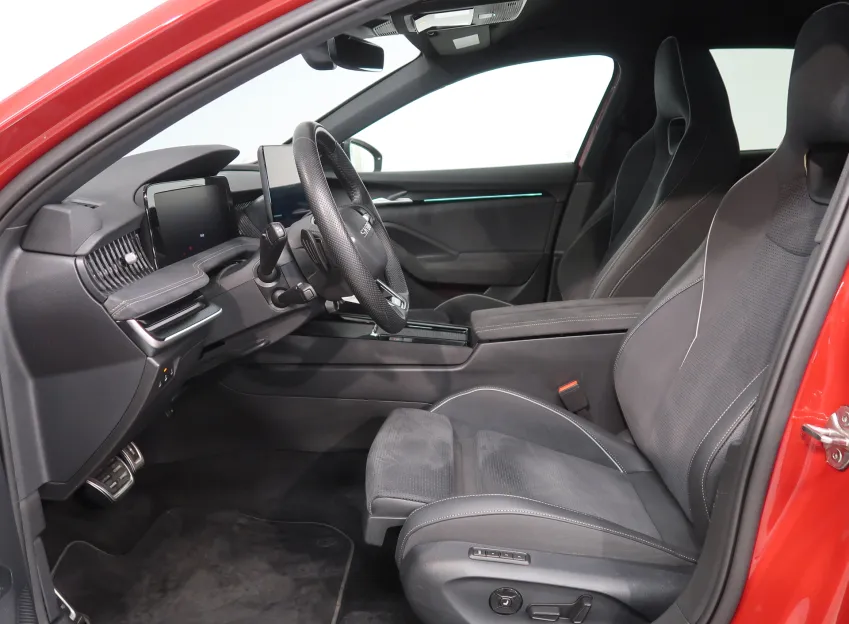Škoda Superb SPORTLINE 2.0TSI 195KW 4x4 DSG TAŽNÉ