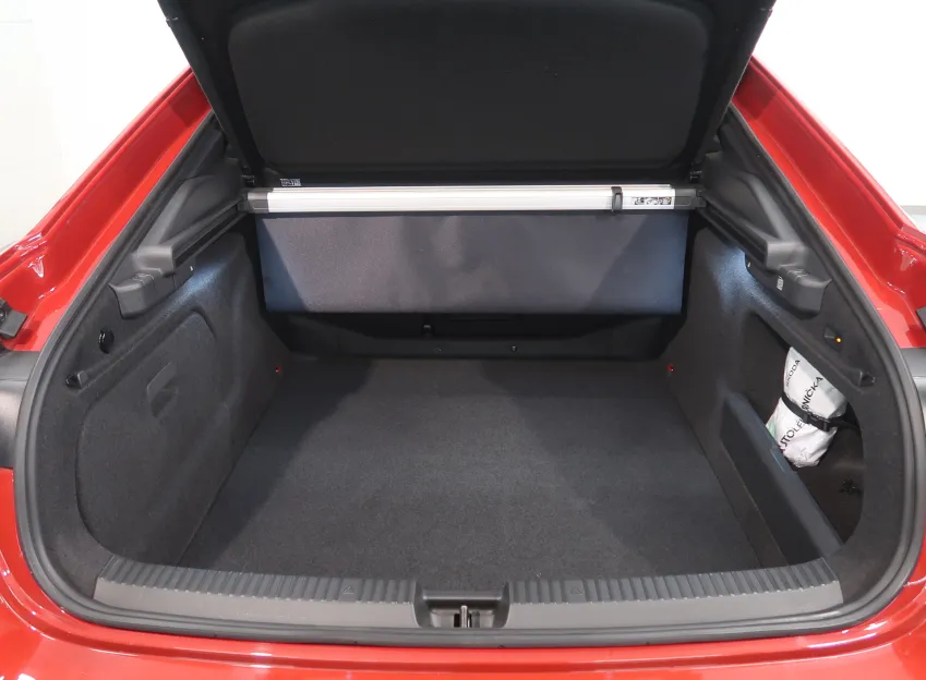 Škoda Superb SPORTLINE 2.0TSI 195KW 4x4 DSG TAŽNÉ