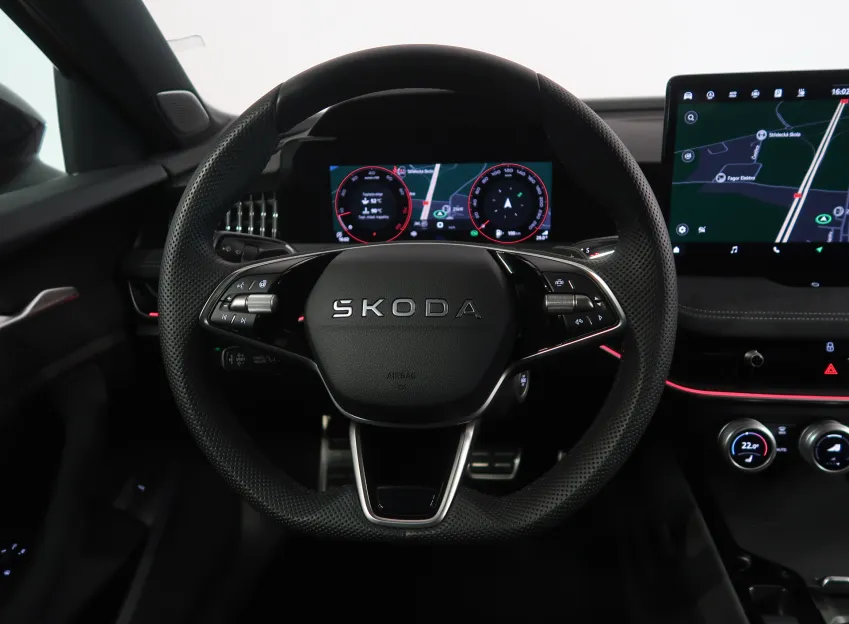 Škoda Superb SPORTLINE 2.0TSI 195KW 4x4 DSG WEBASTO CANTON TAŽN