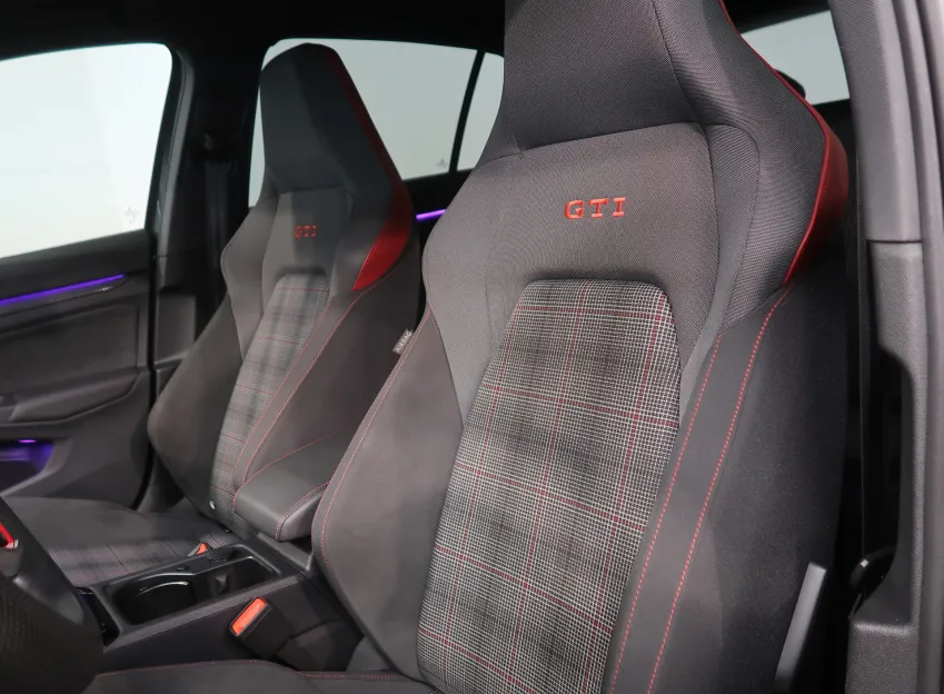 Volkswagen Golf GTI 2.0TSI 180KW DSG