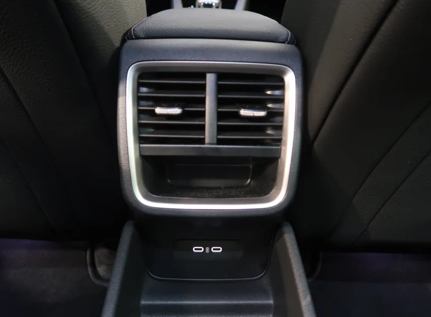 Škoda Octavia EXCLUSIVE 2.0TDI 110KW DSG WEBASTO CANTON