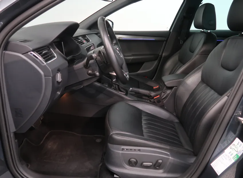 Škoda Octavia STYLE 2.0TDI 110KW DSG PANORAMA