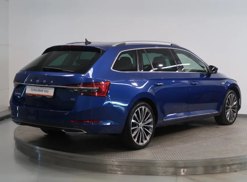 Škoda Superb iV LAURIN&KLEMENT 1.4TSI 160KW DSG WEBASTO CANTON