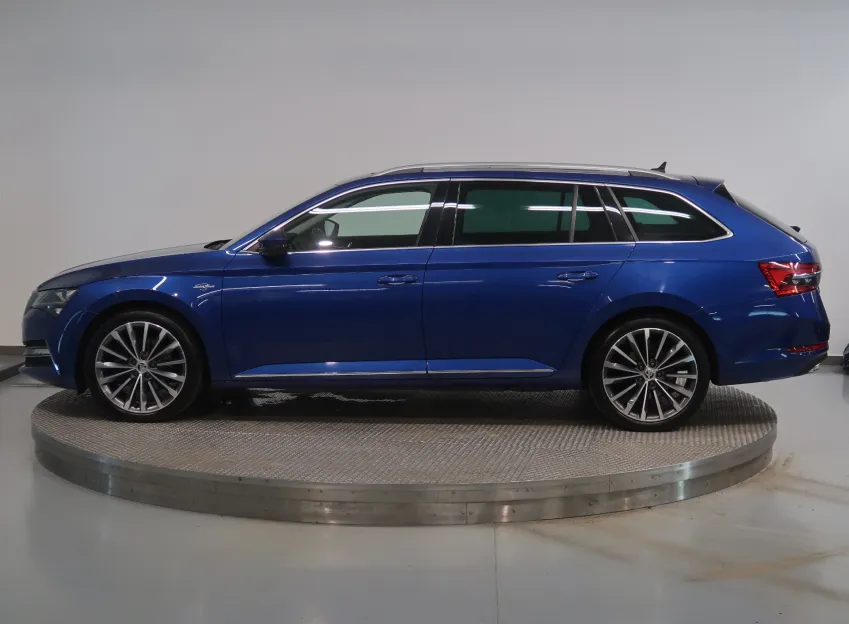 Škoda Superb iV LAURIN&KLEMENT 1.4TSI 160KW DSG WEBASTO CANTON