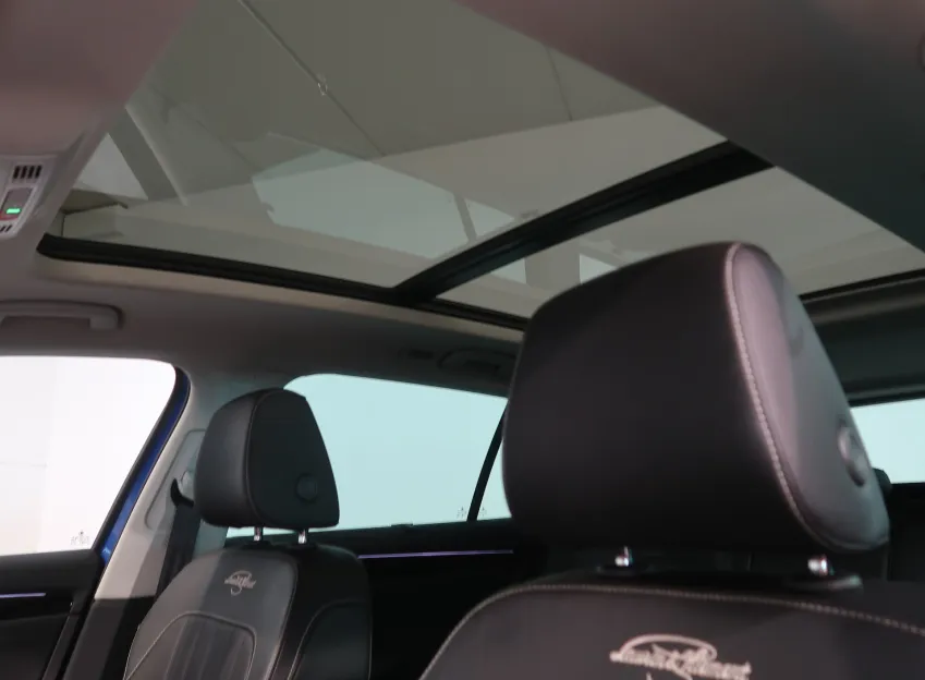 Škoda Superb iV LAURIN&KLEMENT 1.4TSI 160KW DSG WEBASTO CANTON