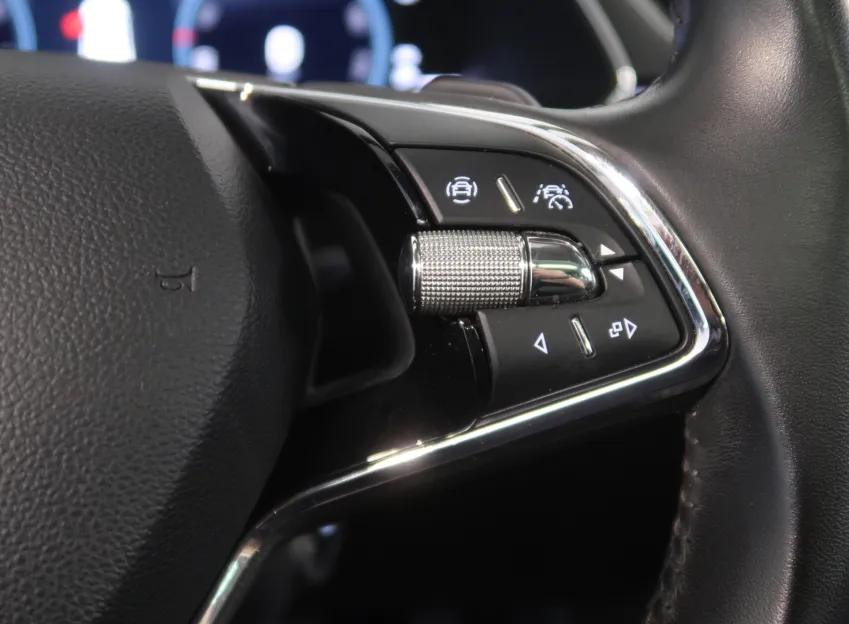 Škoda Superb iV LAURIN&KLEMENT 1.4TSI 160KW DSG WEBASTO CANTON