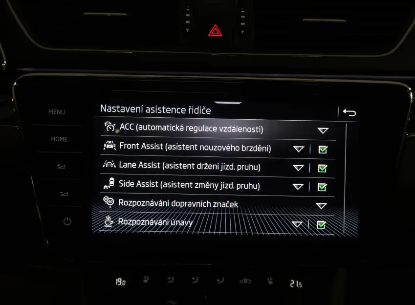 Škoda Superb iV LAURIN&KLEMENT 1.4TSI 160KW DSG WEBASTO CANTON