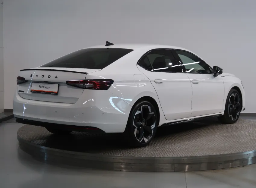 Škoda Superb SPORTLINE 2.0TSI 150KW DSG WEBASTO TAŽNÉ CANTO