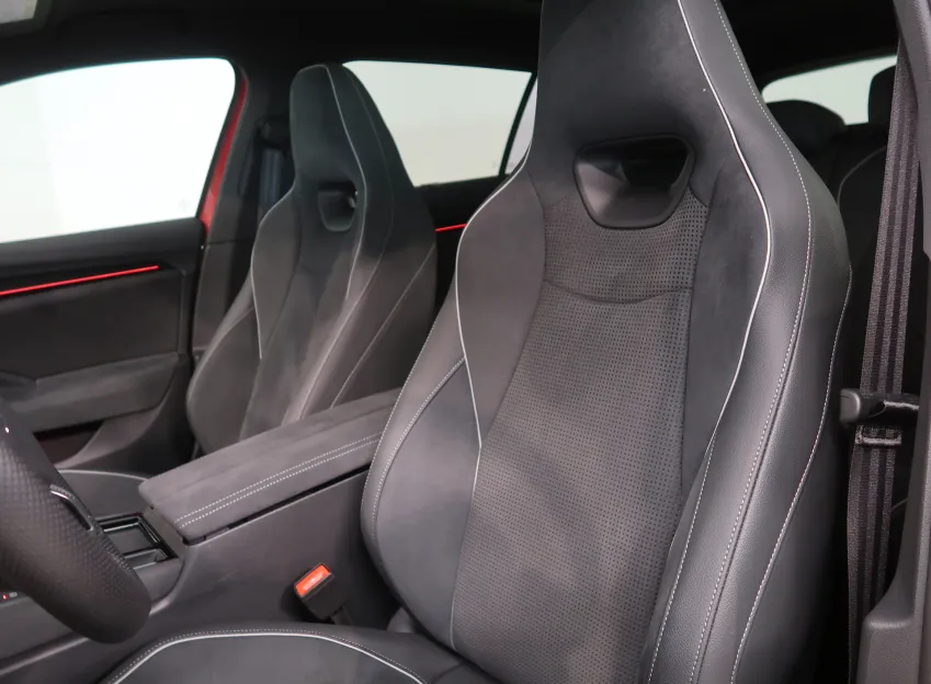Škoda Superb SPORTLINE 2.0TDI 142KW 4x4 DSG WEBASTO TAŽNÉ CANTO