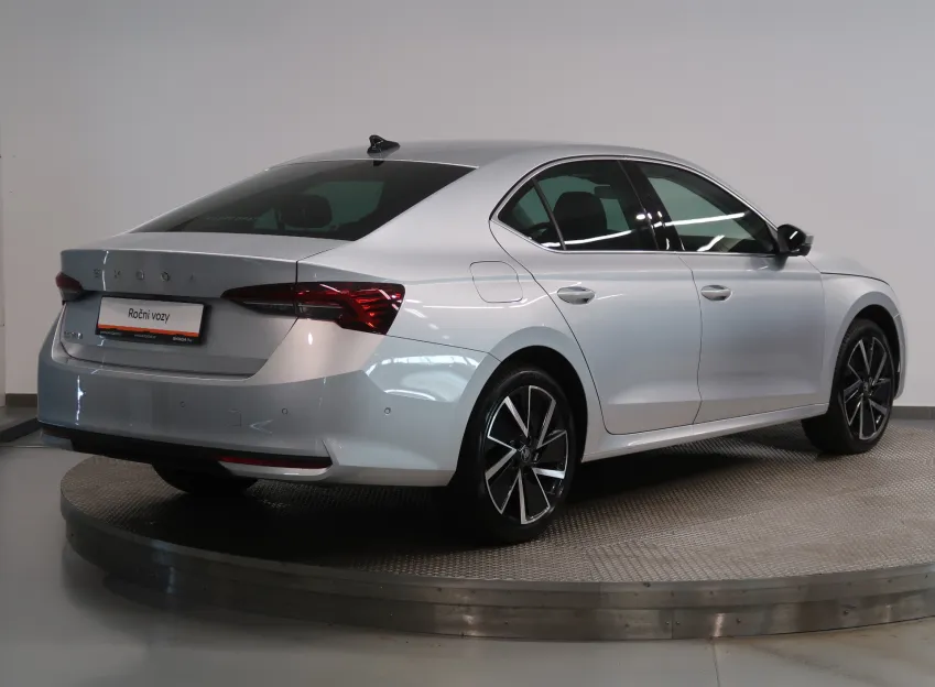 Škoda Octavia EXCLUSIVE 2.0TDI 110KW DSG WEBASTO CANTON