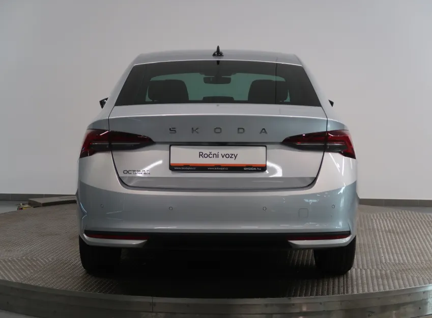 Škoda Octavia EXCLUSIVE 2.0TDI 110KW DSG WEBASTO CANTON