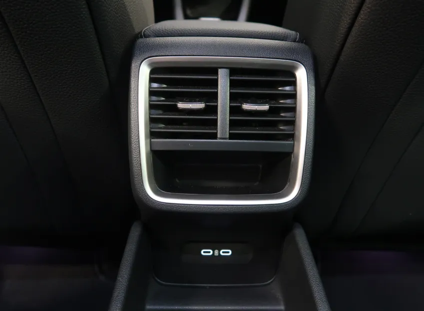 Škoda Octavia EXCLUSIVE 2.0TDI 110KW DSG WEBASTO CANTON