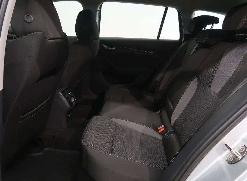 Škoda Octavia SELECTION 2.0TDI 110KW DSG