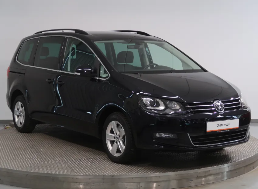 Volkswagen Sharan HIGHLINE 2.0TDI 110KW DSG TAŽNÉ 7MÍST