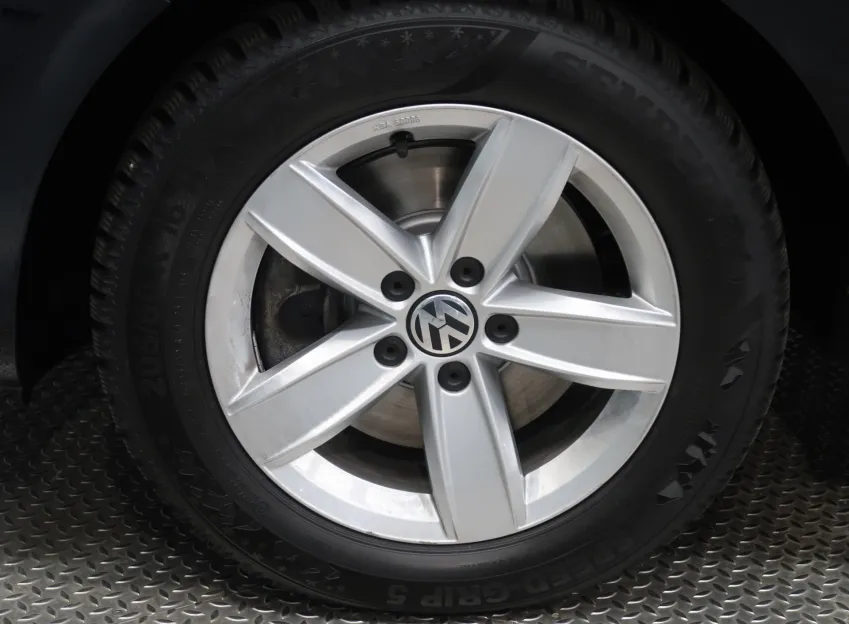 Volkswagen Sharan HIGHLINE 2.0TDI 110KW DSG TAŽNÉ 7MÍST