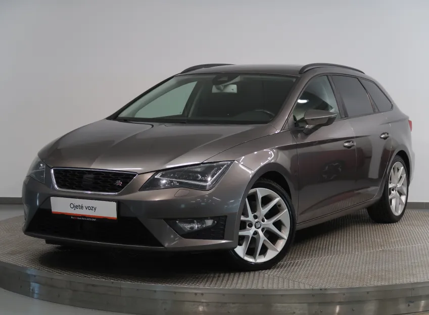 SEAT Leon ST 2.0TDI 135KW FR NAVI PANORAMA