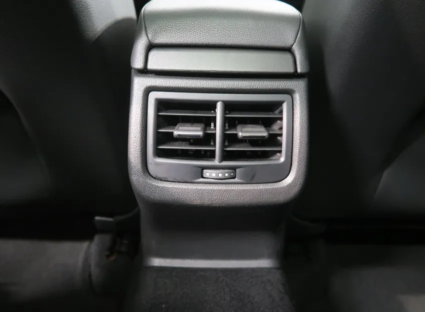 SEAT Leon ST 2.0TDI 135KW FR NAVI PANORAMA