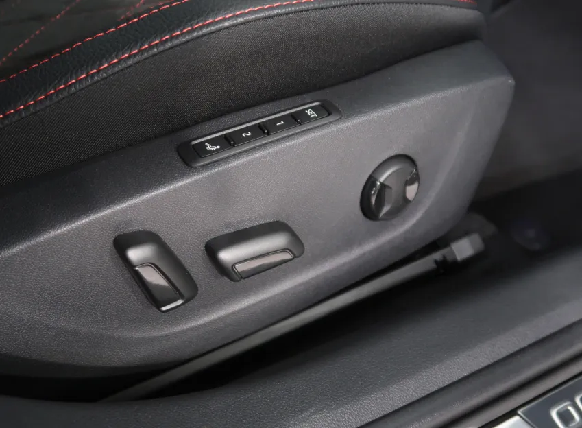 Škoda Octavia RS 2.0TSI 195KW DSG CANTON