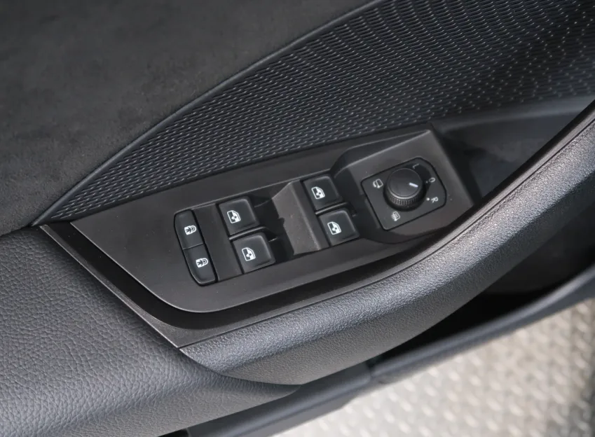 Škoda Octavia RS 2.0TSI 195KW DSG CANTON