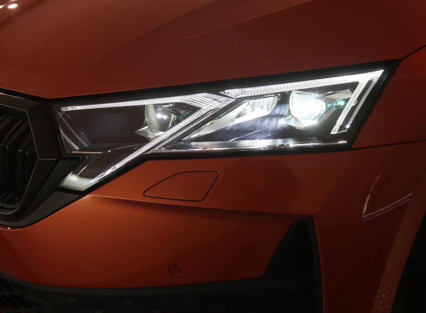 Škoda Octavia SPORTLINE 2.0TDI DSG CANTON LED MATRIX