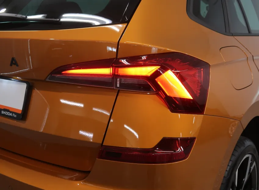 Škoda Kamiq MONTE CARLO 1.5TSI 110KW TAŽNÉ PANORAMA