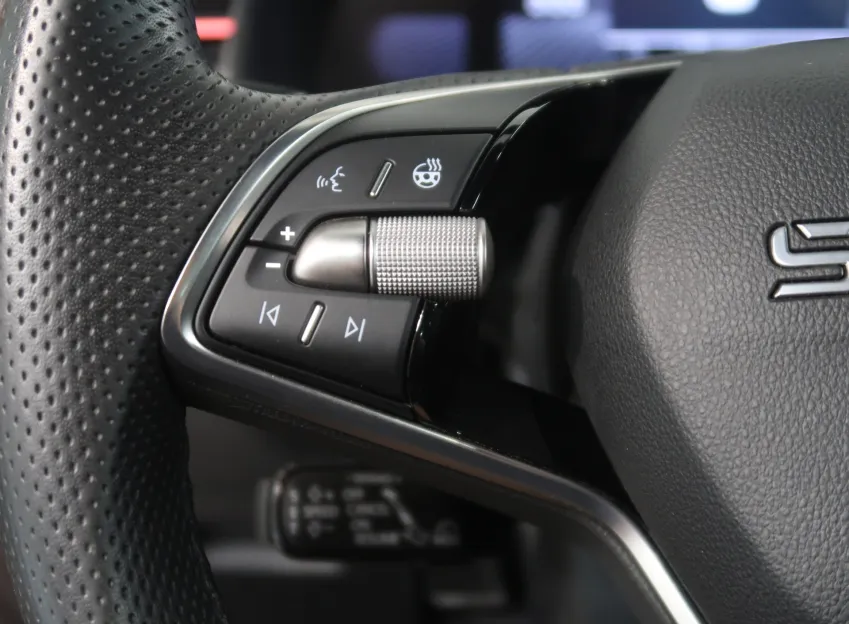 Škoda Kamiq MONTE CARLO 1.5TSI 110KW TAŽNÉ PANORAMA