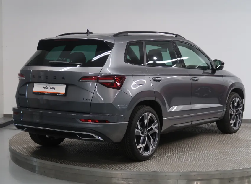Škoda Karoq SPORTLINE 2.0TSI 140KW 4x4 DSG CANTON NAVI PANORAM