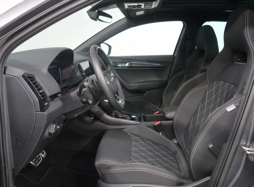 Škoda Karoq SPORTLINE 2.0TSI 140KW 4x4 DSG CANTON NAVI PANORAM