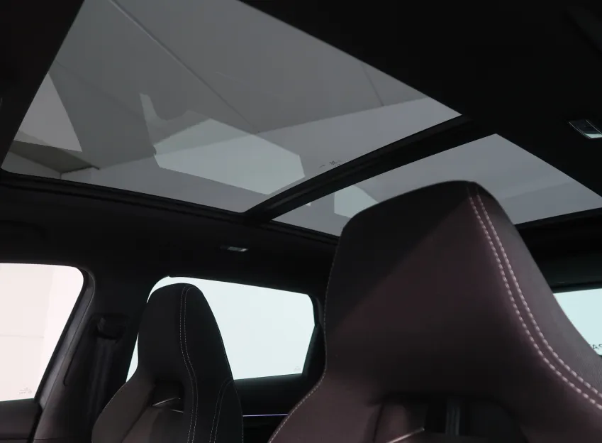 Škoda Karoq SPORTLINE 2.0TSI 140KW 4x4 DSG CANTON NAVI PANORAM
