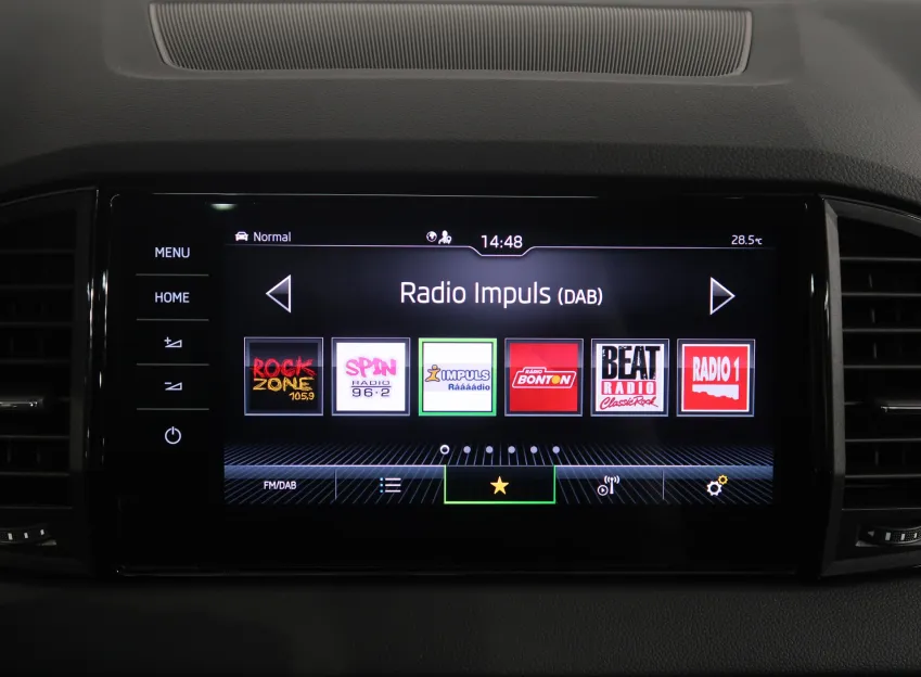 Škoda Karoq SPORTLINE 2.0TSI 140KW 4x4 DSG CANTON NAVI PANORAM