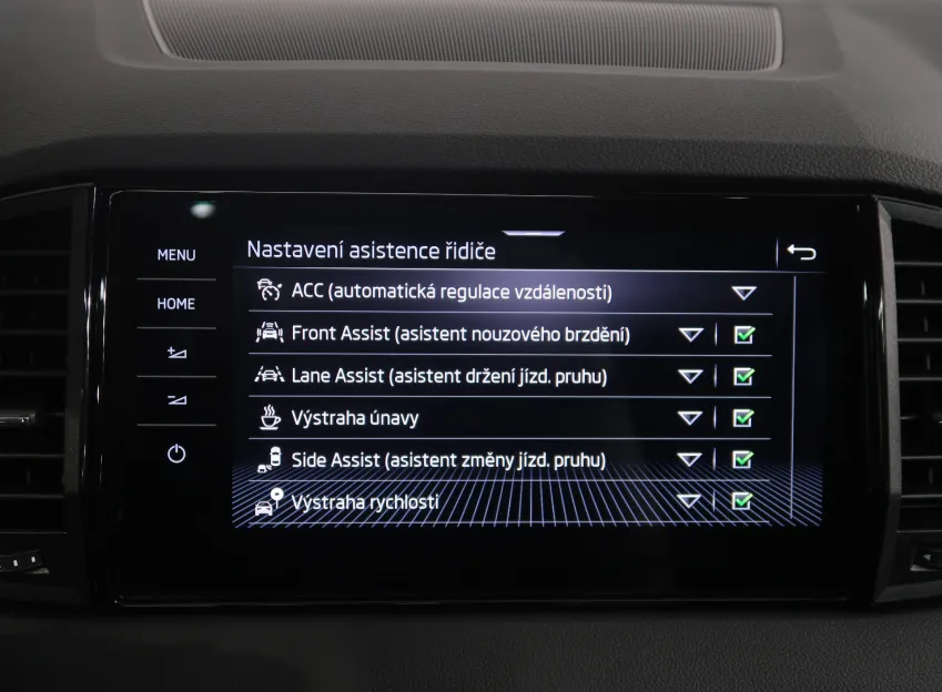 Škoda Karoq SPORTLINE 2.0TSI 140KW 4x4 DSG CANTON NAVI PANORAM