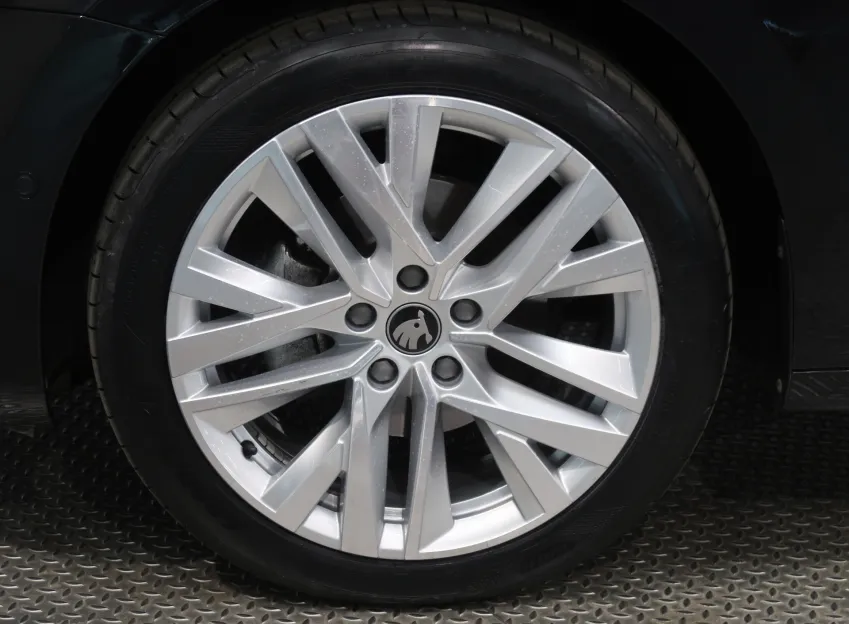 Škoda Octavia EXCLUSIVE 2.0TDI 110KW DSG MATRIX