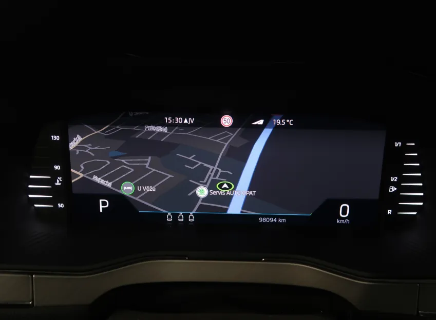 Škoda Superb L&K 2.0TSI 206KW 4x4 DSG TAŽNÉ WEBASTO