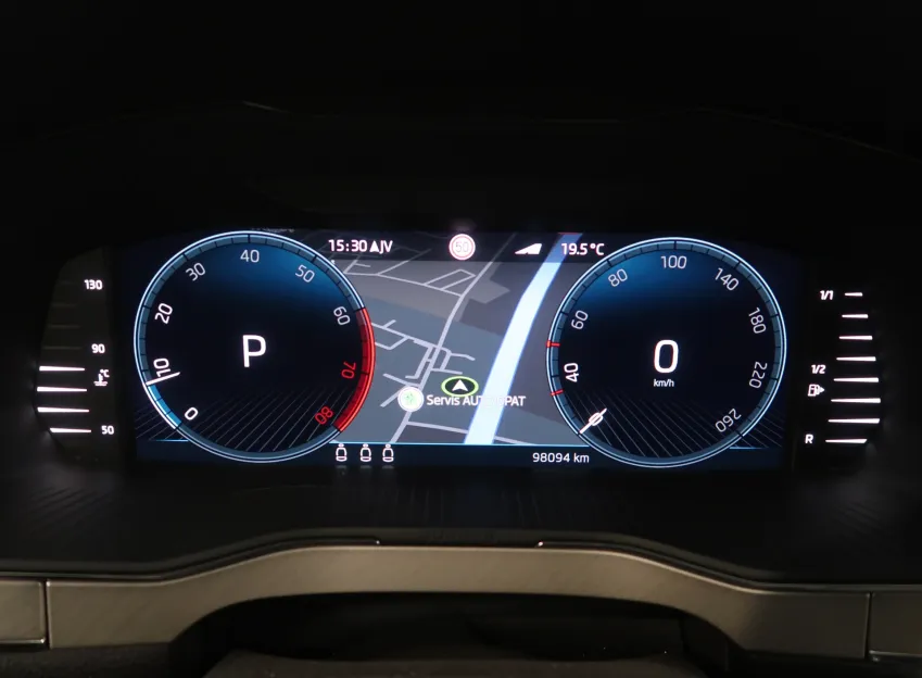 Škoda Superb L&K 2.0TSI 206KW 4x4 DSG TAŽNÉ WEBASTO