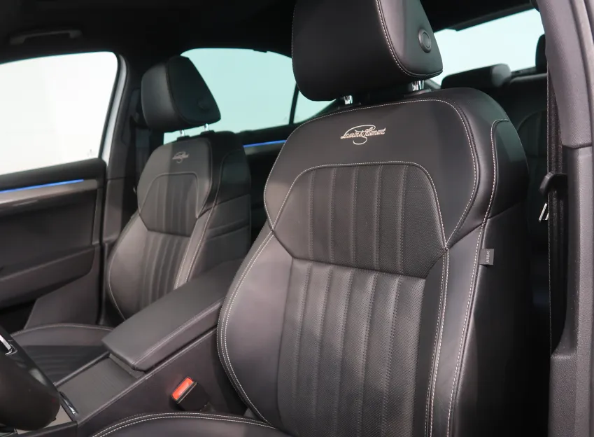 Škoda Superb L&K 2.0TSI 206KW 4x4 DSG TAŽNÉ WEBASTO