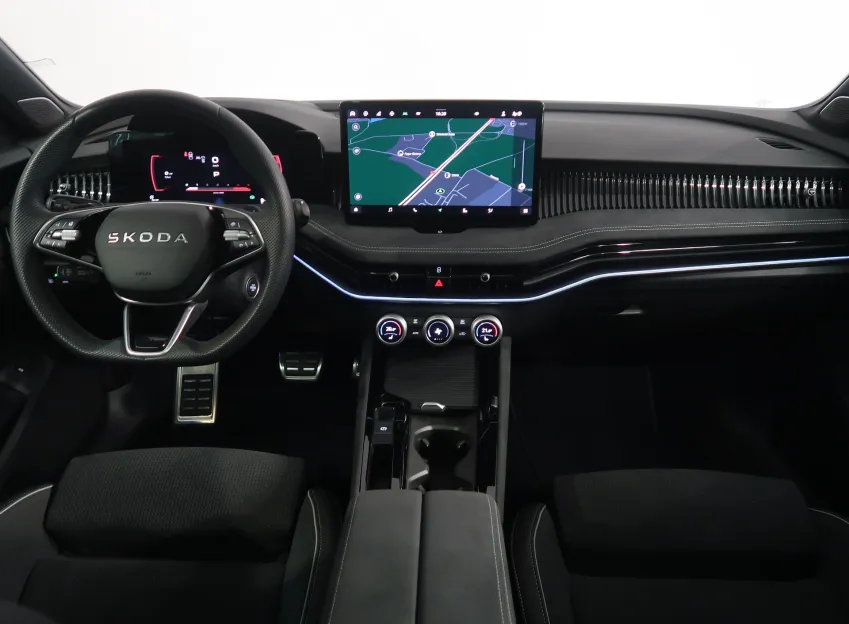 Škoda Superb L&K 2.0TDI 142kW 4x4 DSG TAŽNÉ CANTON