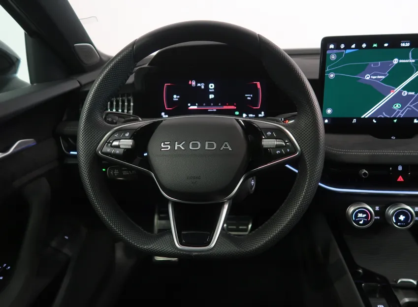 Škoda Superb L&K 2.0TDI 142kW 4x4 DSG TAŽNÉ CANTON