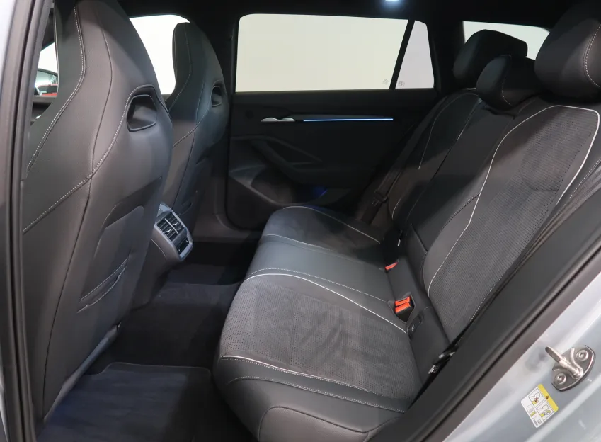 Škoda Superb L&K 2.0TDI 142kW 4x4 DSG TAŽNÉ CANTON