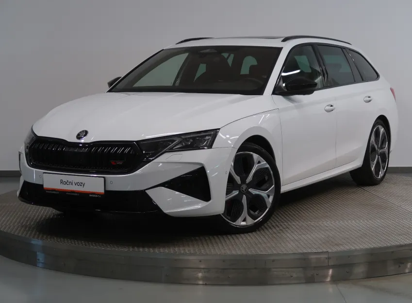 Škoda Octavia RS 2.0TSI 195KW DSG TAŽNÉ PANO CANTON