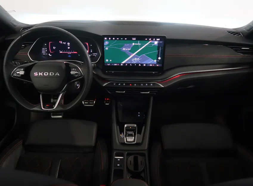 Škoda Octavia RS 2.0TSI 195KW DSG TAŽNÉ PANO CANTON