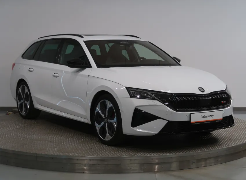 Škoda Octavia RS 2.0TSI 195KW DSG TAŽNÉ PANO CANTON